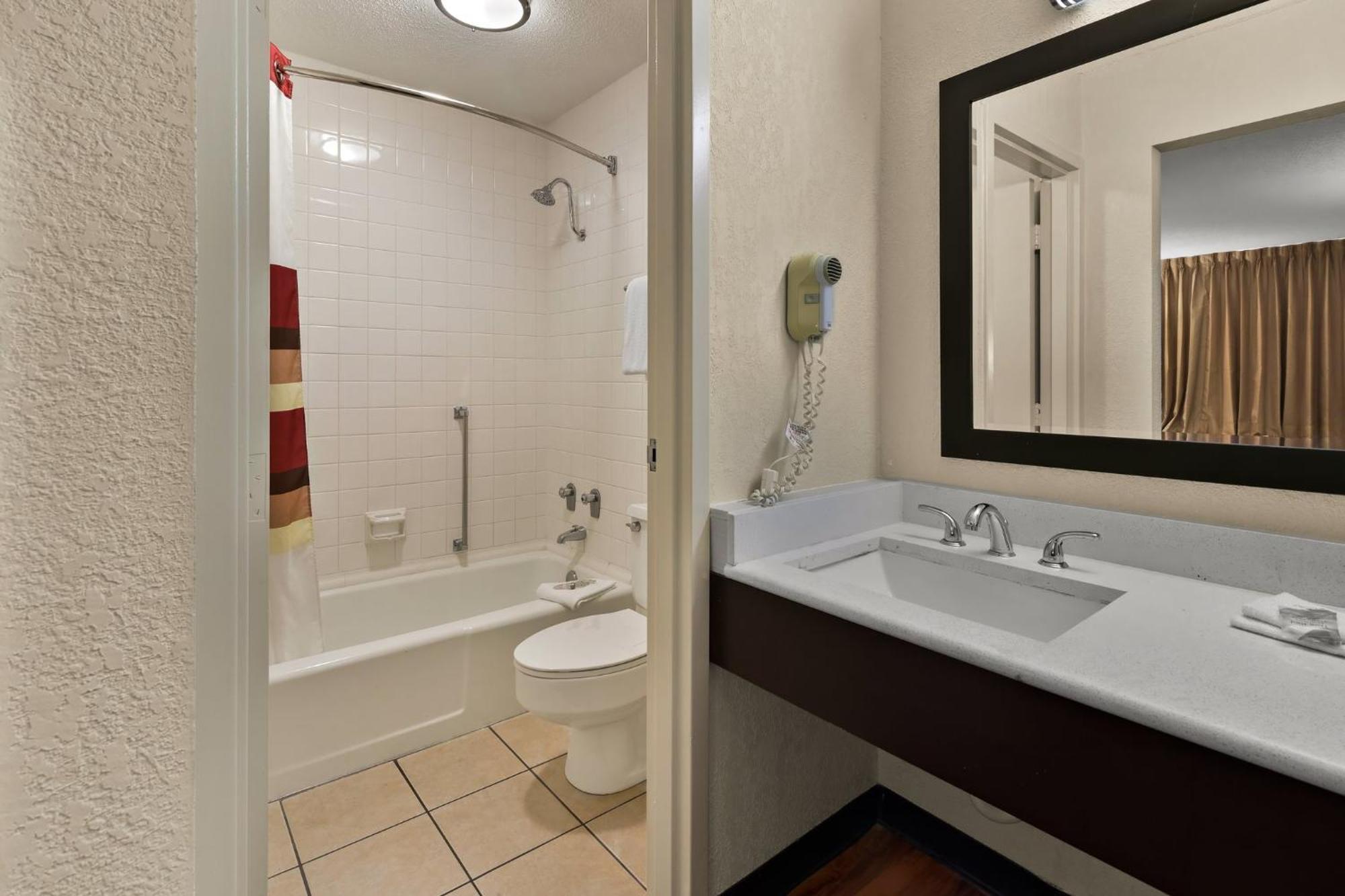 Red Roof Inn & Suites Cave City Zewnętrze zdjęcie