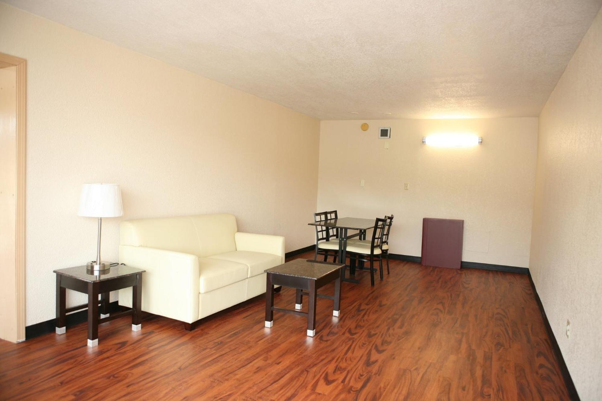 Red Roof Inn & Suites Cave City Zewnętrze zdjęcie